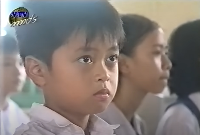 Mọi cha mẹ đều nên xem bộ phim Việt Nam năm 2000 này: Quá hay! Như 1 bài học giúp ta tỉnh ngộ trong việc dạy con!- Ảnh 2.
