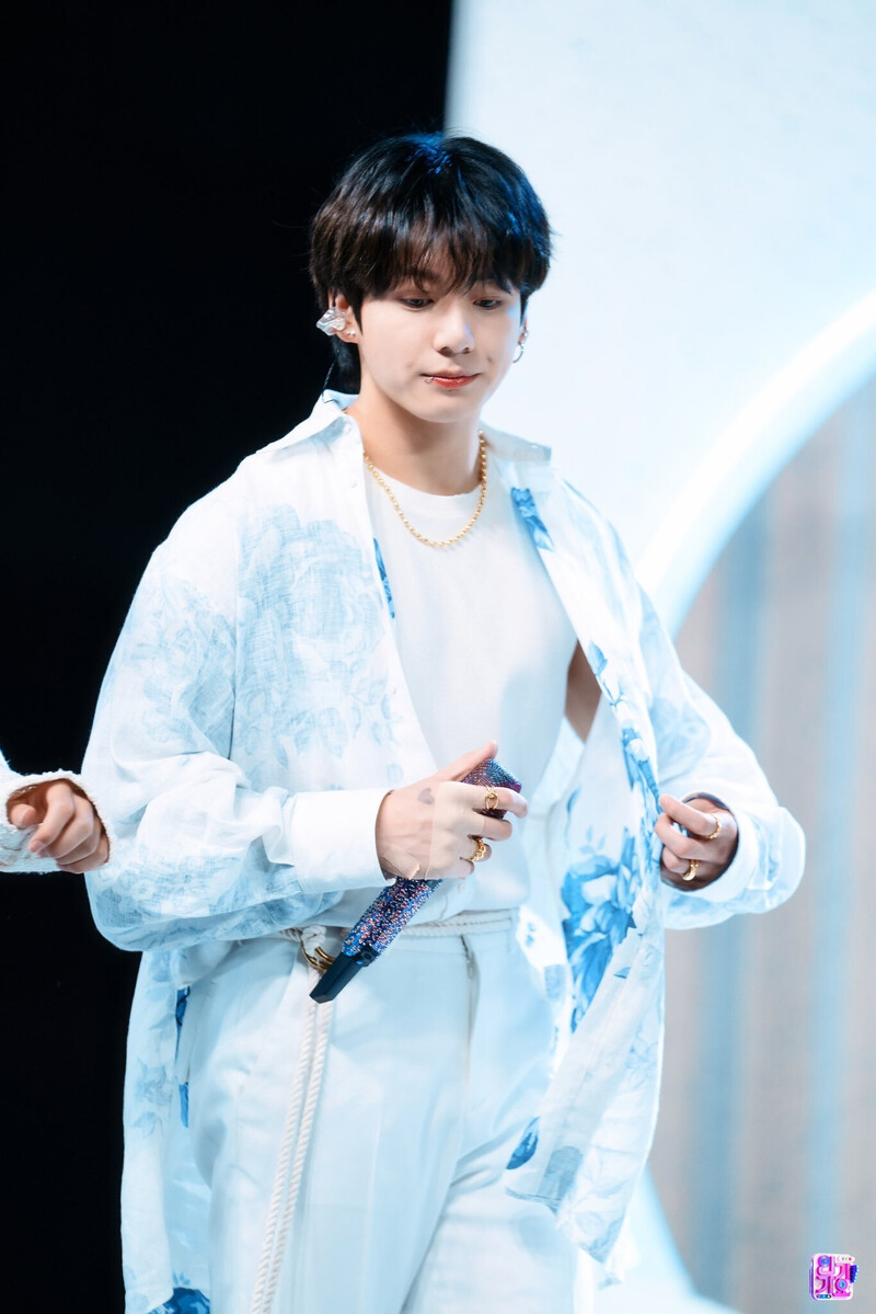 Tình hình căng thẳng của em út BTS: Đối diện bão chỉ trích, quan hệ với 1 người bị xuyên tạc- Ảnh 9.