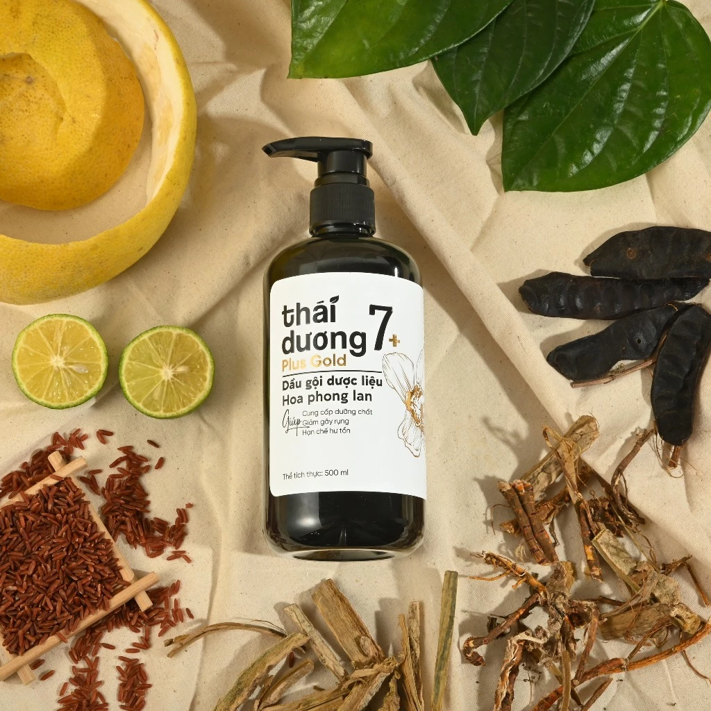 Tôi "đu trend" dùng dầu gội thảo dược nhưng tóc đã nhanh bết còn ngứa hơn bình thường- Ảnh 5.