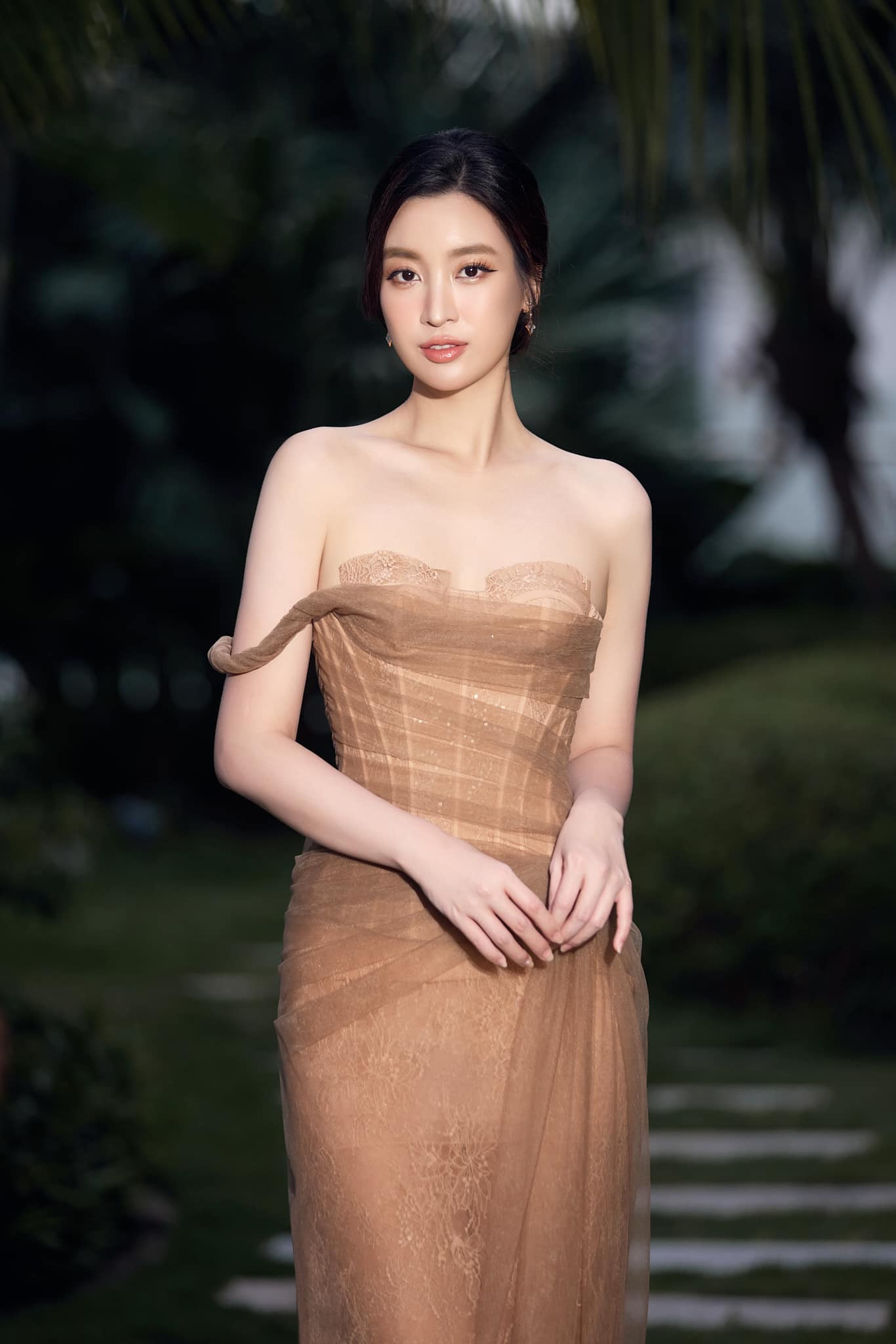 Muốn con dễ thành Hoa hậu, đơn giản: Hãy đặt tên "Linh"!- Ảnh 12.