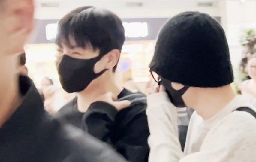 "Đại hội xả source" Jimin - Jungkook tại Việt Nam: 2 nam thần BTS ngắm bình minh, làm 1 điều khiến fan thót tim- Ảnh 7.