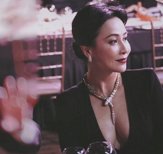 Cuộc hôn nhân lạ lùng của ông hoàng – bà chúa showbiz: Chia phòng ngủ riêng, cả năm chỉ gặp 1-2 lần- Ảnh 2.