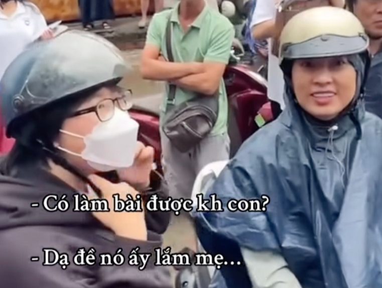 Con gái than làm bài thi không tốt, bà mẹ nói 6 chữ khiến nhiều người ước: Mong thật nhiều phụ huynh xem clip này!- Ảnh 1.