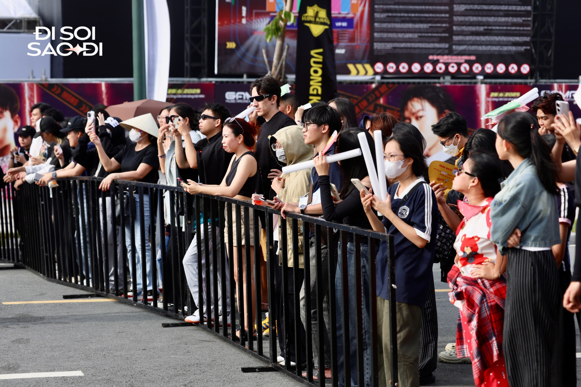 GAMA Music Racing Festival 2025: Kay Trần hóa “racing boy” chính hiệu, Mỹ Mỹ lên đồ cực “chiến” khuấy động sân khấu mở màn- Ảnh 22.