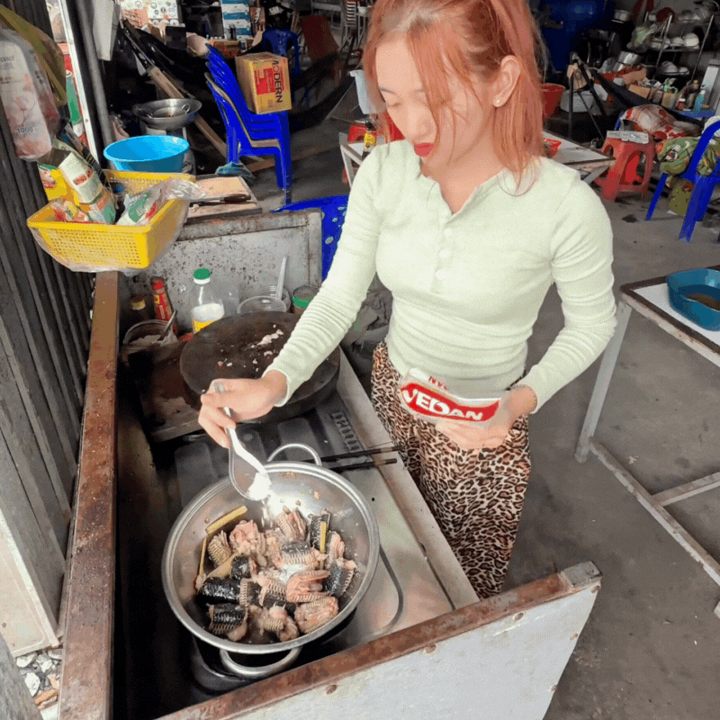 Món đặc sản "rùng mình" ở miền Tây ngày hè: Người sợ xanh mặt, người lại gật gù khen ngon- Ảnh 7.