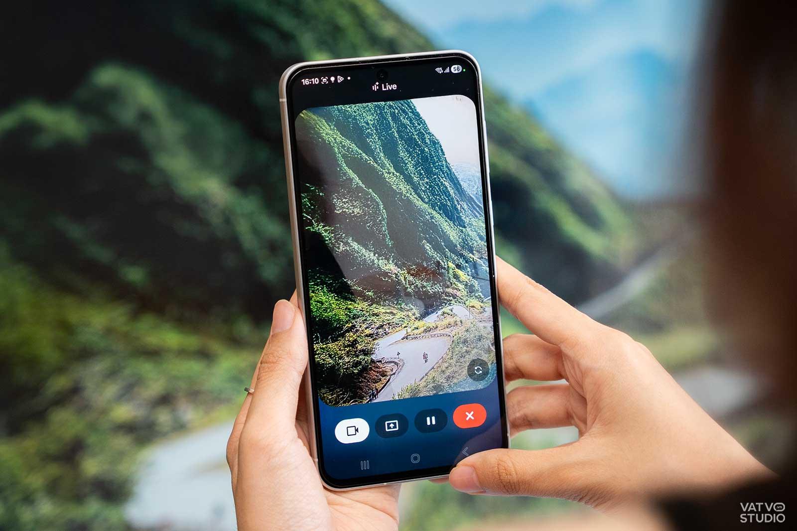 Du lịch tự túc cùng Galaxy A56 5G và Gemini Live: Tự do nhưng không tự lo!- Ảnh 2.