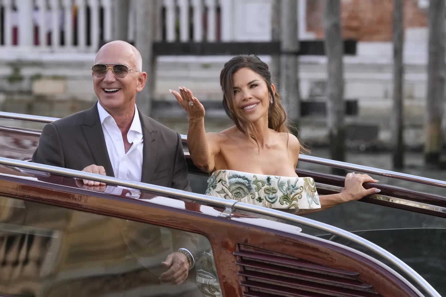 Những điều đặc biệt trong “đám cưới thế kỷ” của  ông trùm Amazon Jeff Bezos- Ảnh 7.