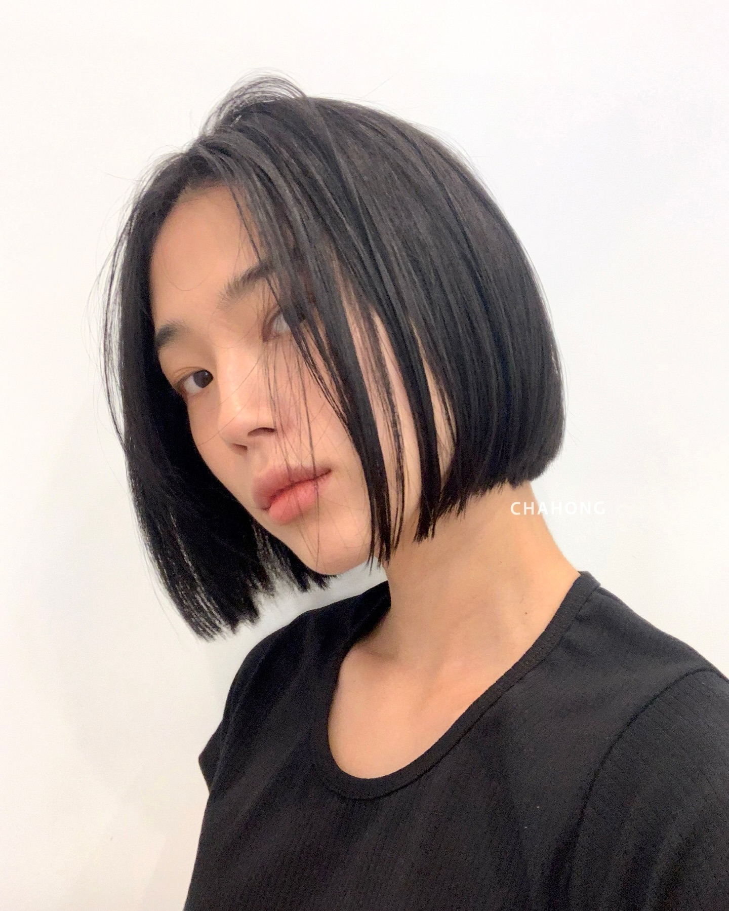 Tóc ngắn trẻ trung không thiếu nhưng sang nhất là 5 kiểu này- Ảnh 5.