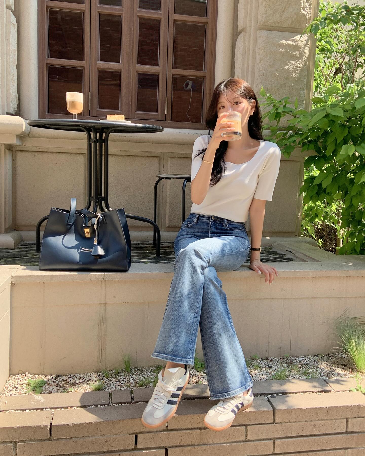 5 mẫu giày tối giản 