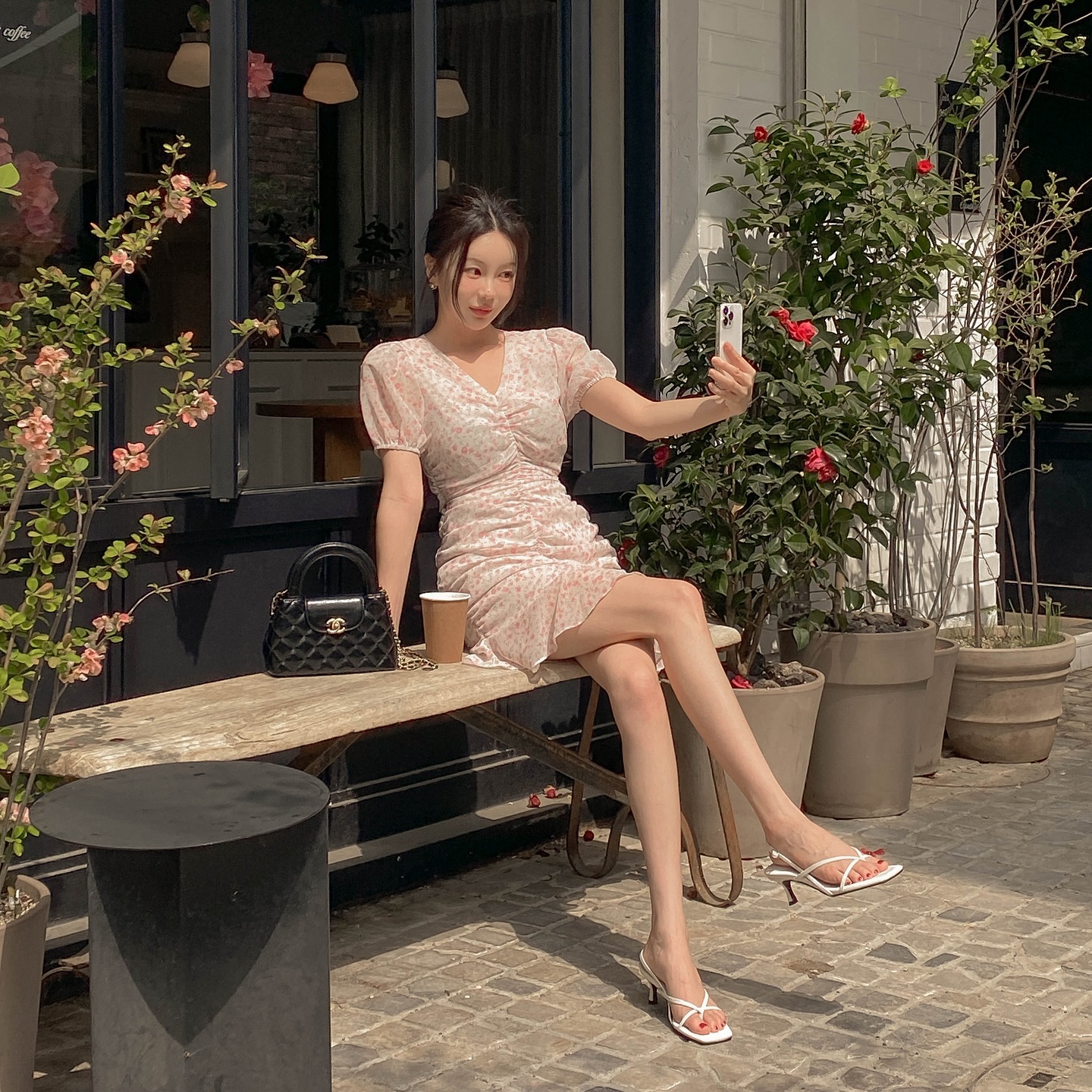 5 mẫu giày tối giản 