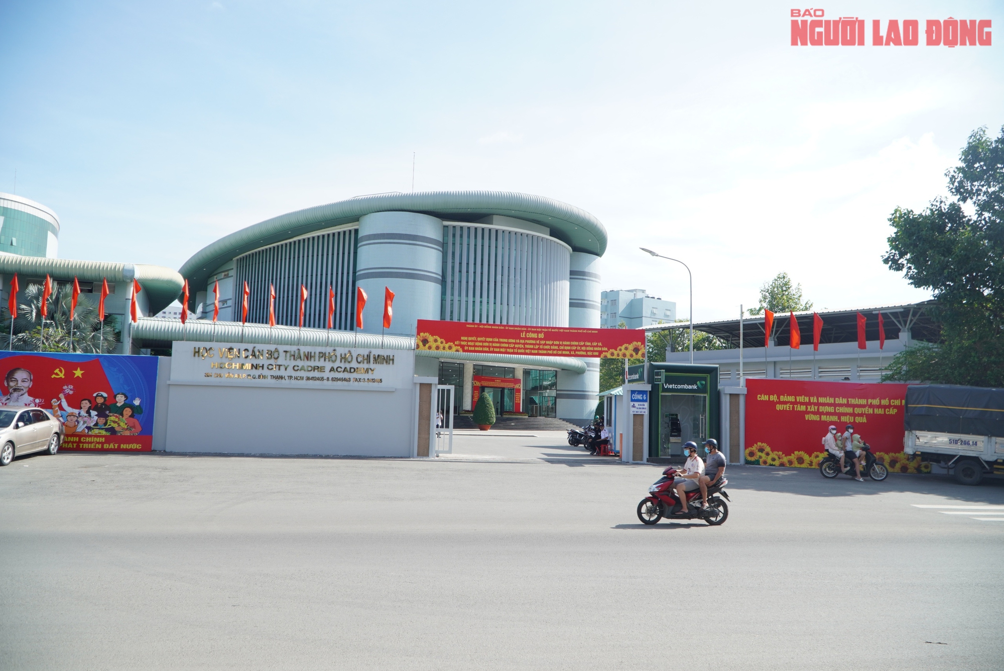 Sẵn sàng cho lễ công bố thành lập và ra mắt lãnh đạo TP HCM mới- Ảnh 1.