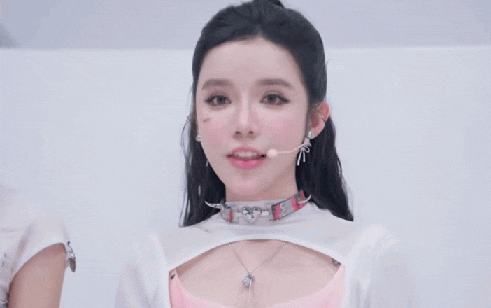 Trạng thái cực đoan của 1 Em Xinh sau khi bị loại khỏi show Say Hi- Ảnh 1.