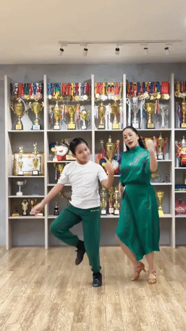 Con trai Khánh Thi-Phan Hiển: 10 tuổi cao gần bằng bố, là 