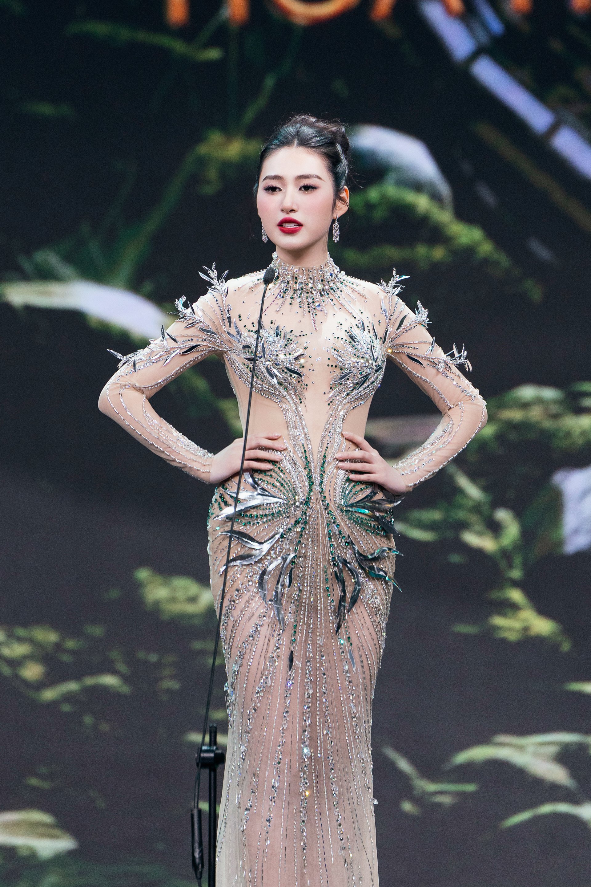 Tân Hoa hậu Trái đất Việt Nam nhận bão phẫn nộ vì màn ứng xử như 