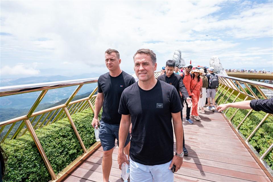 Ba huyền thoại bóng đá Michael Owen, Ryan Giggs, Paul Scholes trải nghiệm Ba Na Hills- Ảnh 4.