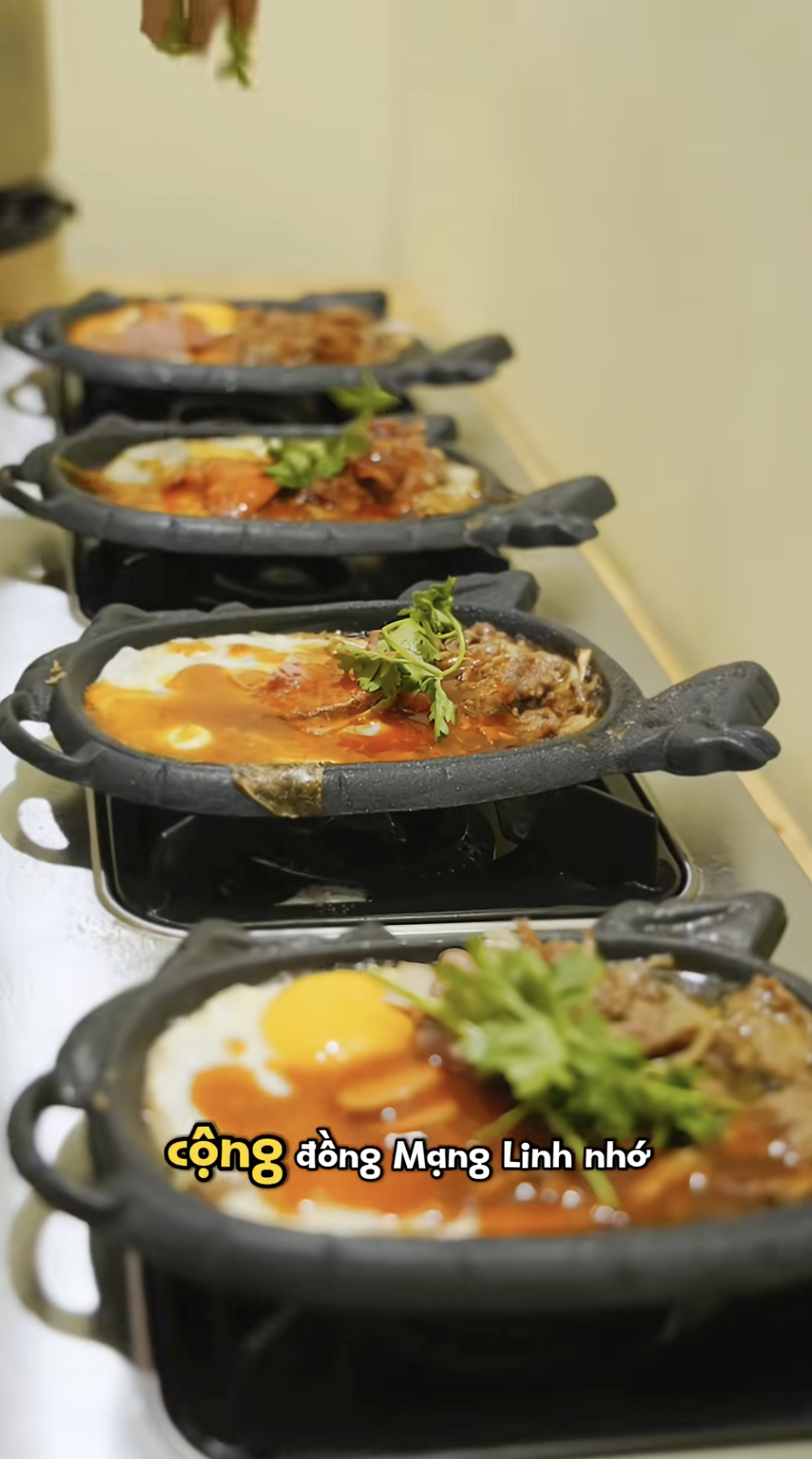 Cháu gái Lê Giang dẹp tiệm quán bò kho vì hương vị gây tranh cãi, đến “dì ruột” cũng phải ái ngại khi ăn?- Ảnh 5.