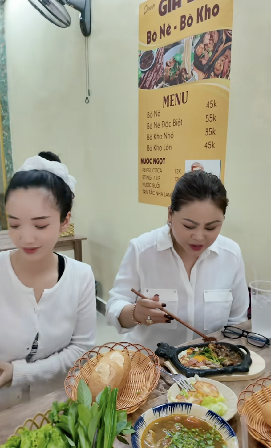 Cháu gái Lê Giang dẹp tiệm quán bò kho vì hương vị gây tranh cãi, đến “dì ruột” cũng phải ái ngại khi ăn?- Ảnh 7.