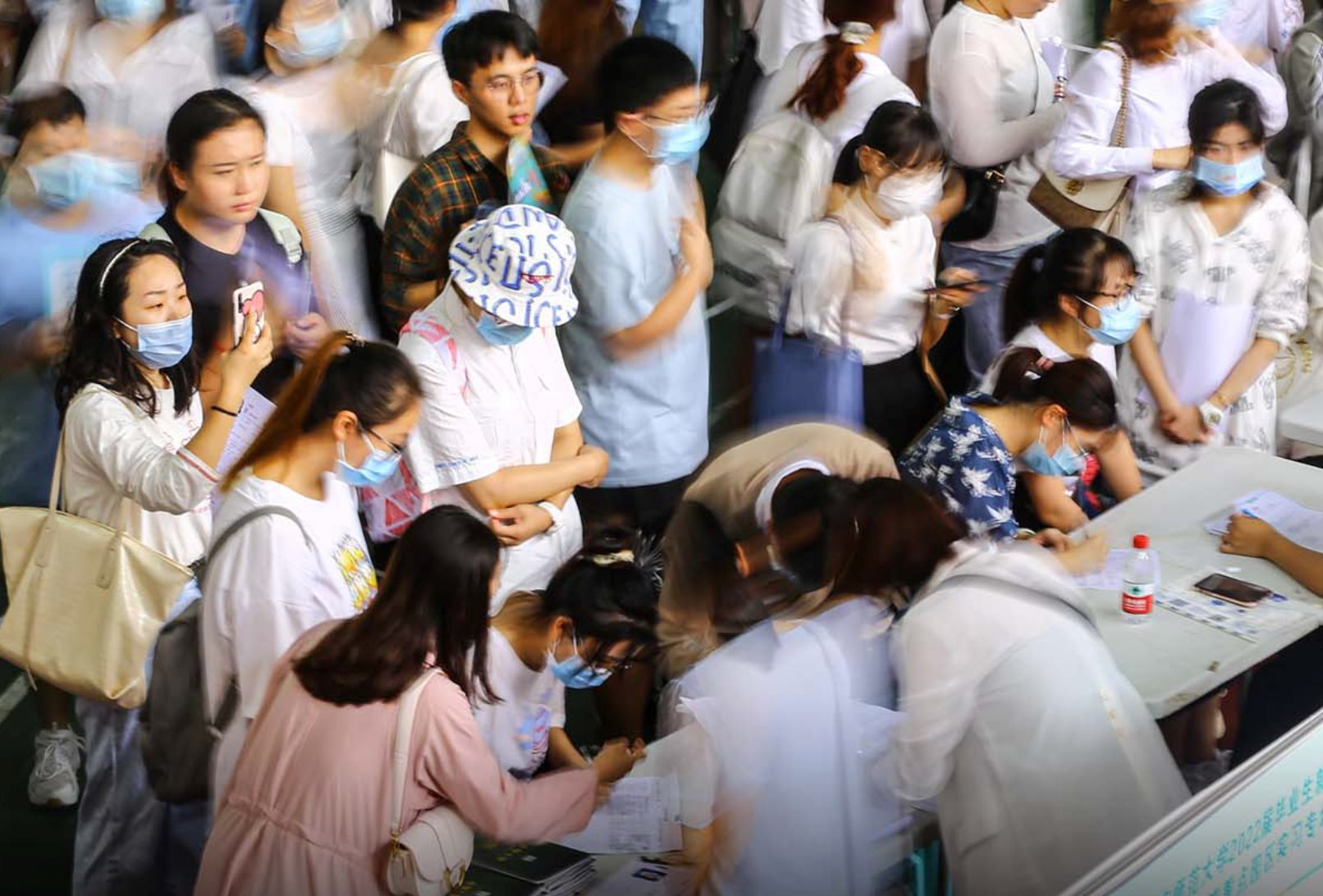 Tôi rơi vào ngõ cụt rồi: Lời than trời của tiến sĩ thất nghiệp phải chạy shipper, U40 gục ngã sau 10 lần phỏng vấn- Ảnh 2.
