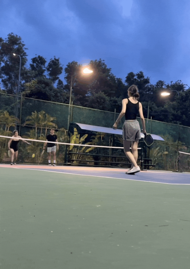 Yến Xuân diện bikini khoe body 