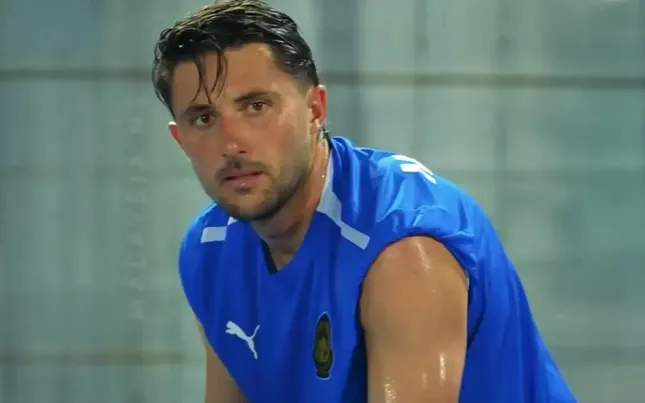 Malaysia triệu tập trung vệ chơi b&oacute;ng ở La Liga đấu tuyển Việt Nam- Ảnh 1.