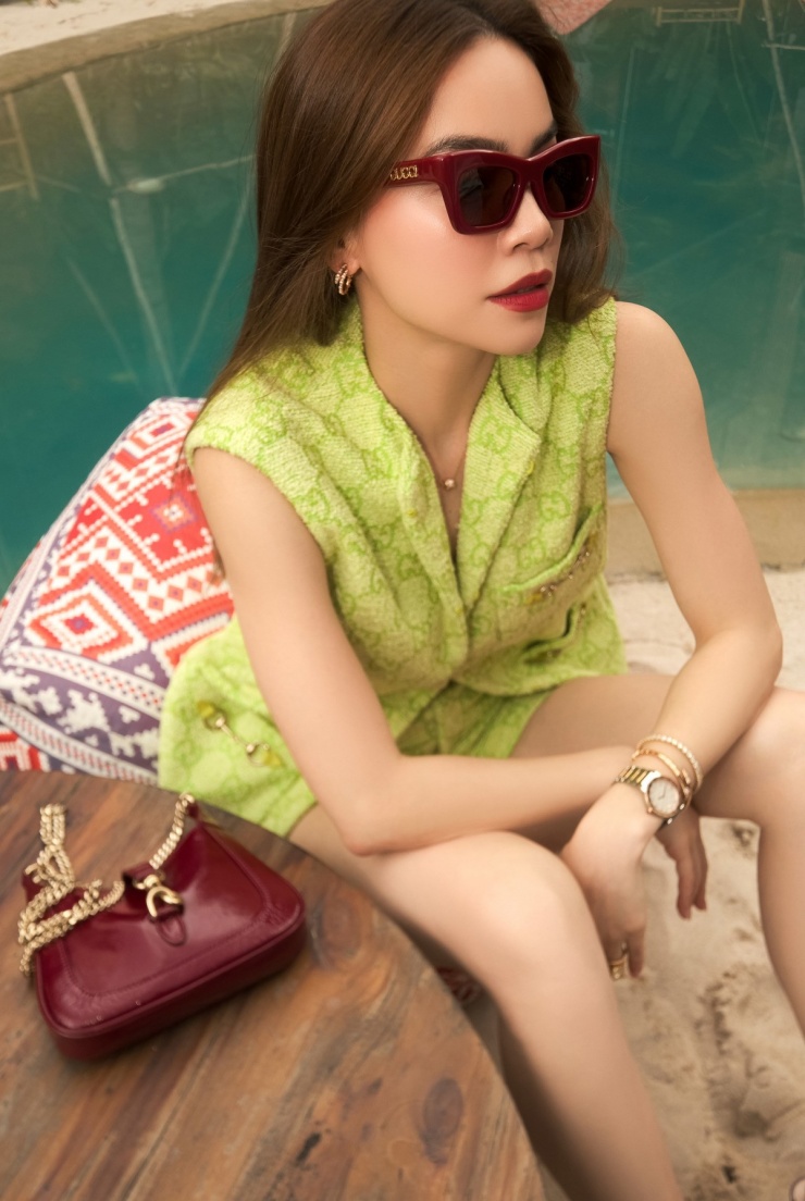 Hà Hồ 