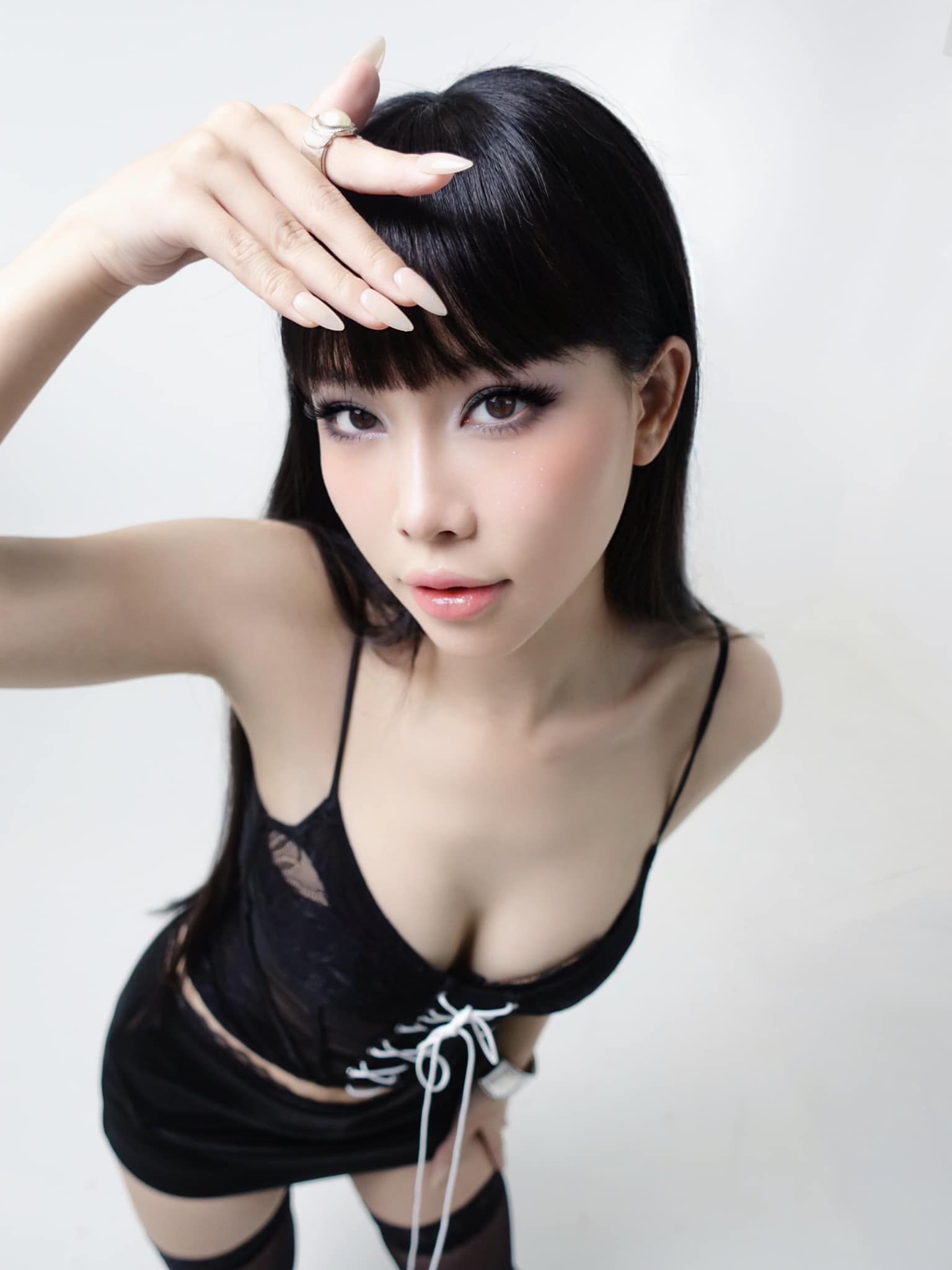 Bảo Uyên - người tố Mỹ Tâm chèn ép "triệt đường sống": Sự nghiệp không nổi 1 hit, sơ hở là "bóc phốt" đầy tranh cãi- Ảnh 8.