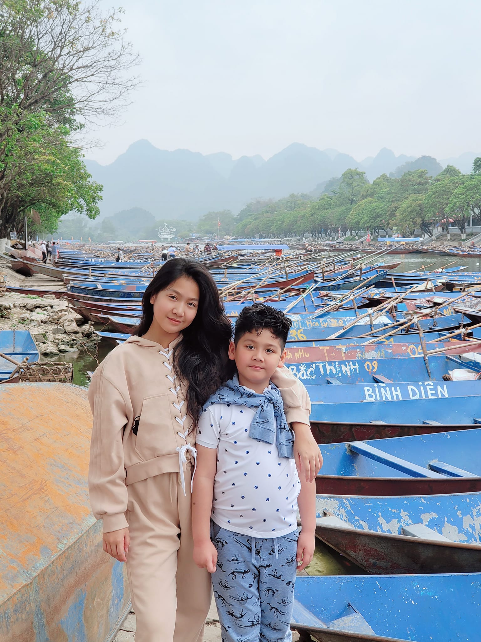 "Tiểu công chúa" bé bỏng của "Bố ơi, mình đi đâu thế?" nay thành thiếu nữ dịu dàng, vẻ đẹp trong trẻo chuẩn "nàng thơ"- Ảnh 28.