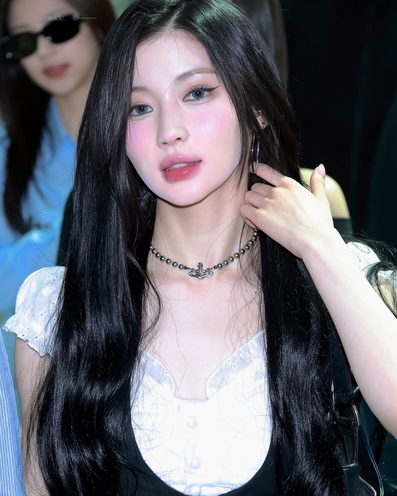 Nữ idol mặt lệch vẫn xinh đẹp bất chấp cam thường, clip 9s đủ khiến cả triệu fan điêu đứng- Ảnh 6. Nữ idol mặt lệch vẫn xinh đẹp bất chấp cam thường, clip 9s đủ khiến cả triệu fan điêu đứng- Ảnh 6.