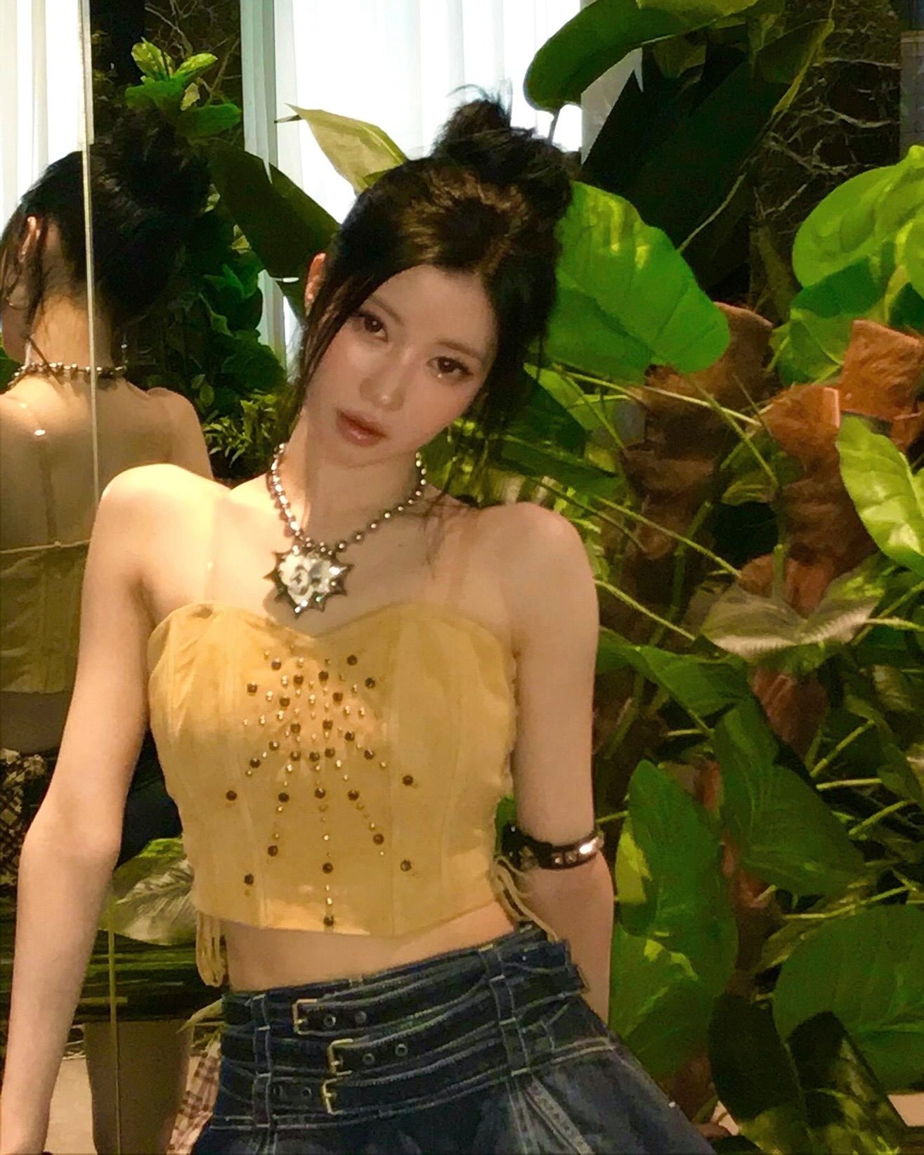 Nữ idol mặt lệch vẫn xinh đẹp bất chấp cam thường, clip 9s đủ khiến cả triệu fan điêu đứng- Ảnh 7. Nữ idol mặt lệch vẫn xinh đẹp bất chấp cam thường, clip 9s đủ khiến cả triệu fan điêu đứng- Ảnh 7.