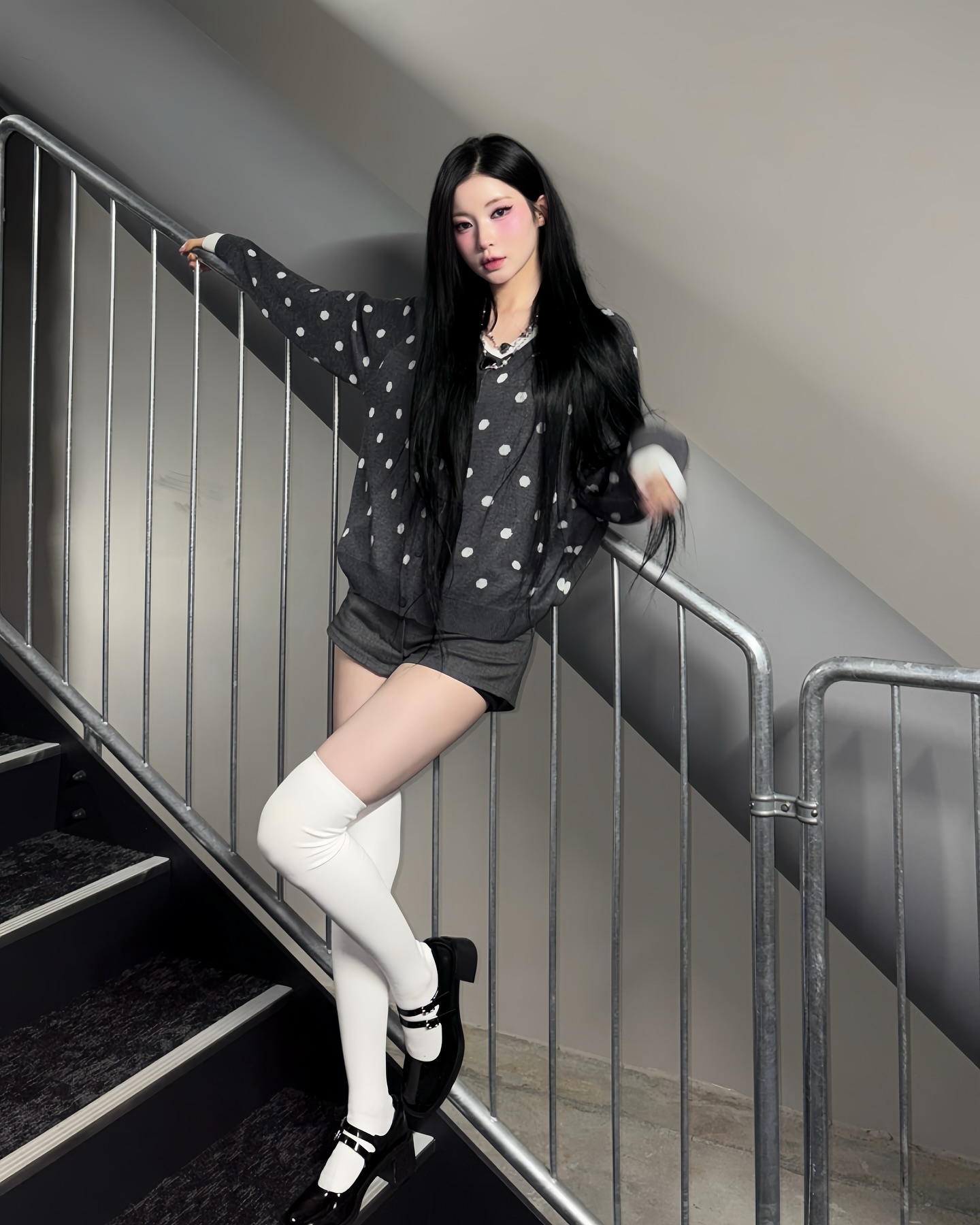 Nữ idol mặt lệch vẫn xinh đẹp bất chấp cam thường, clip 9s đủ khiến cả triệu fan điêu đứng- Ảnh 18. Nữ idol mặt lệch vẫn xinh đẹp bất chấp cam thường, clip 9s đủ khiến cả triệu fan điêu đứng- Ảnh 18.