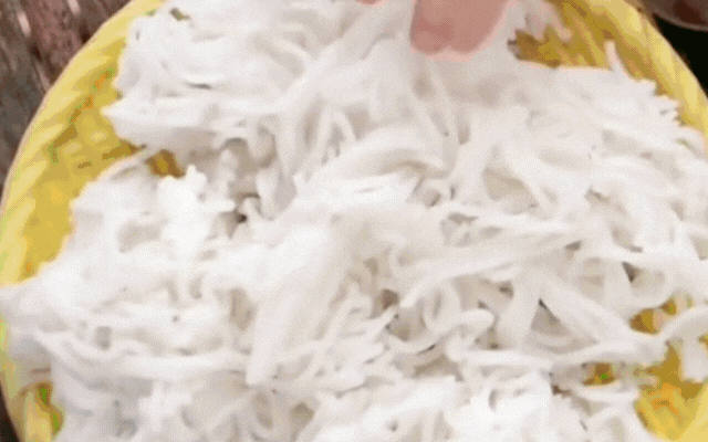 Bé Ê Phở hot rần rần khắp MXH: "Giao diện Tây mà hệ điều hành Tây Nam Bộ"- Ảnh 5.