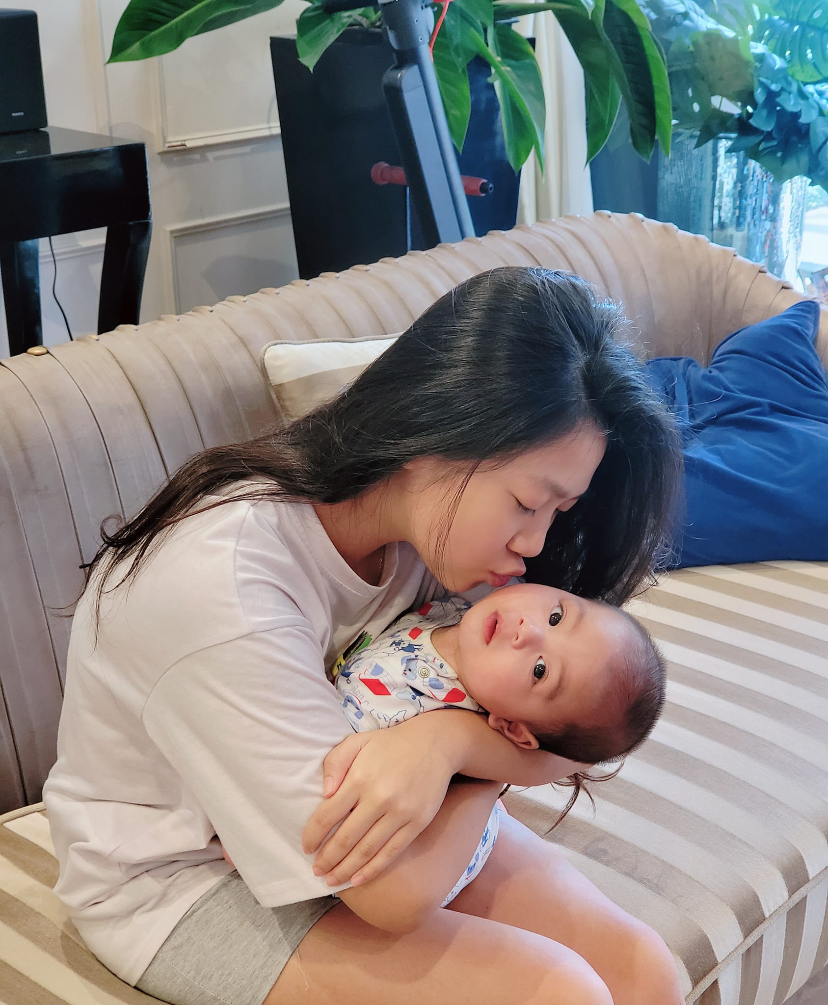 "Tiểu công chúa" bé bỏng của "Bố ơi, mình đi đâu thế?" nay thành thiếu nữ dịu dàng, vẻ đẹp trong trẻo chuẩn "nàng thơ"- Ảnh 31.