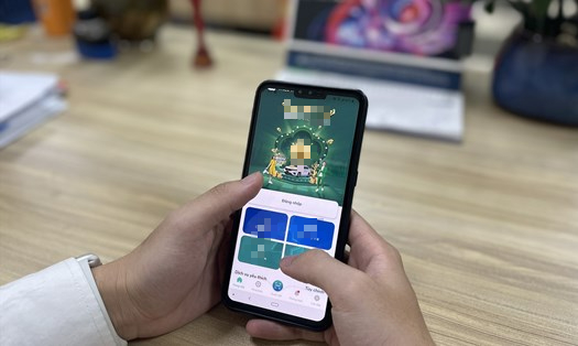 Chuyển khoản nhầm 5 triệu, người đàn ông làm theo hướng dẫn, chỉ 3 cú click, mất tiếp 300 triệu đồng, phải vội báo công an- Ảnh 1.