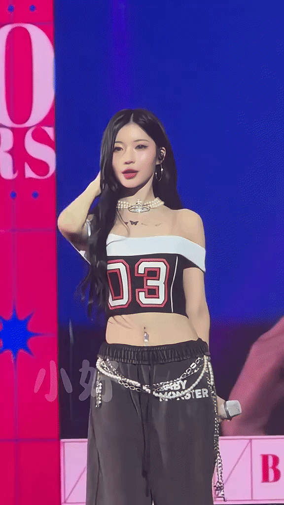 Nữ idol mặt lệch vẫn xinh đẹp bất chấp cam thường, clip 9s đủ khiến cả triệu fan điêu đứng- Ảnh 1. Nữ idol mặt lệch vẫn xinh đẹp bất chấp cam thường, clip 9s đủ khiến cả triệu fan điêu đứng- Ảnh 1.