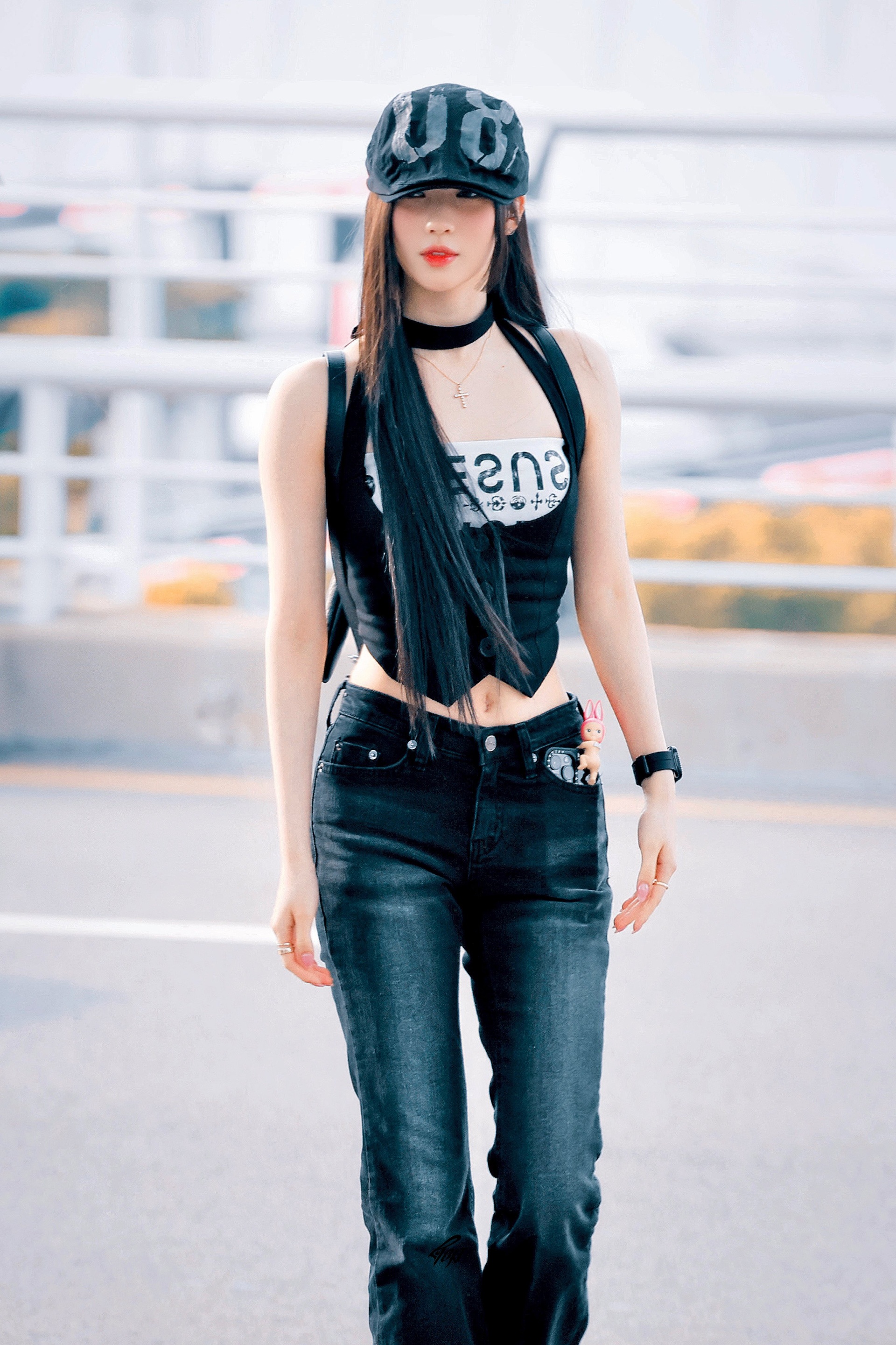 Nữ idol mặt lệch vẫn xinh đẹp bất chấp cam thường, clip 9s đủ khiến cả triệu fan điêu đứng- Ảnh 12. Nữ idol mặt lệch vẫn xinh đẹp bất chấp cam thường, clip 9s đủ khiến cả triệu fan điêu đứng- Ảnh 12.