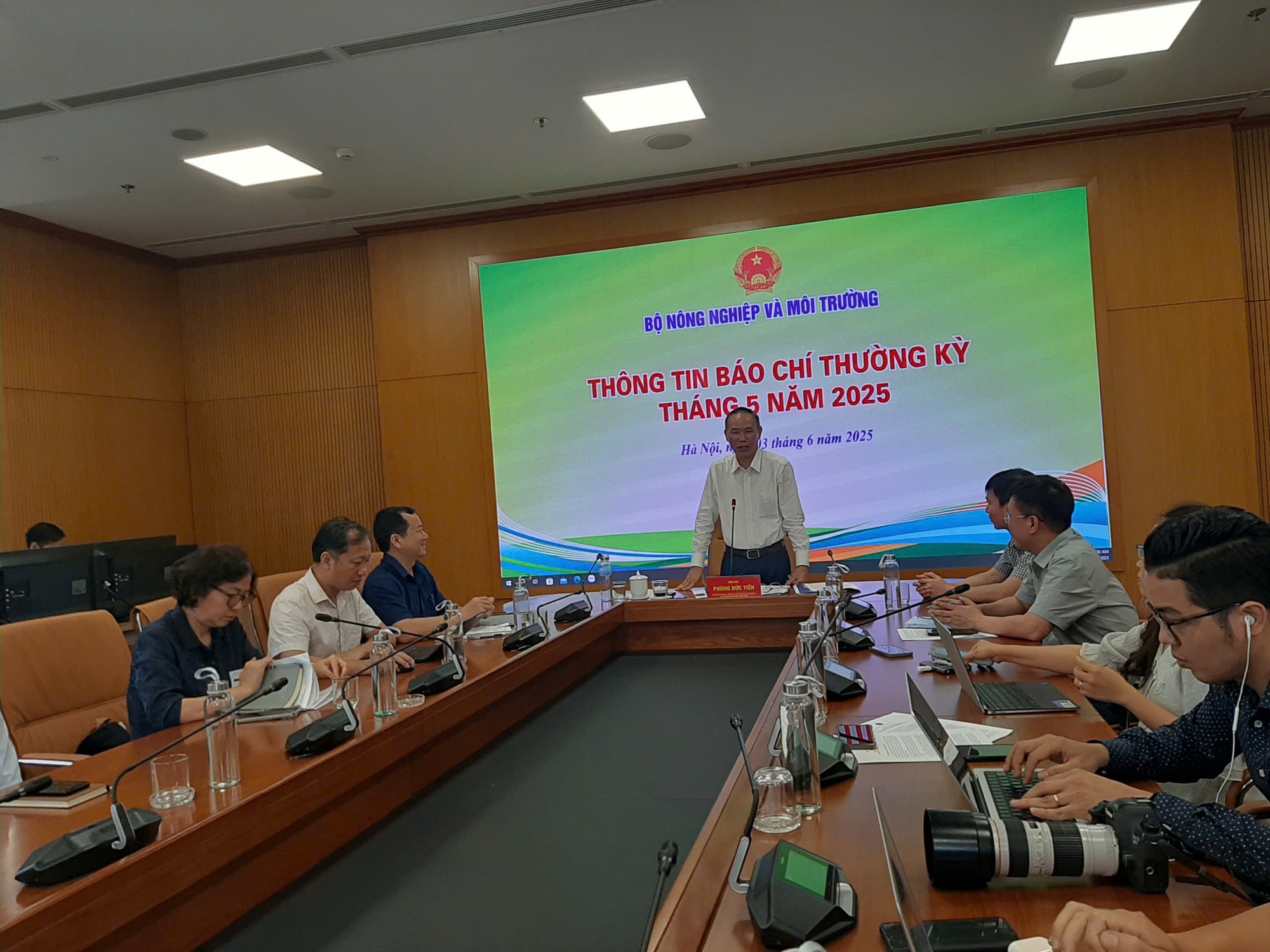 Vụ C.P. bị tố bán heo bệnh: Heo bị đóng dấu kiểm dịch sai, sẽ chuyển hồ sơ sang Bộ Công an- Ảnh 2.