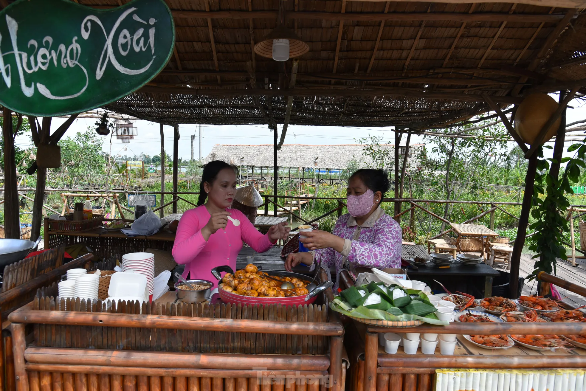 Du khách thỏa thích ăn mãi không hết đặc sản vùng cù lao- Ảnh 3.