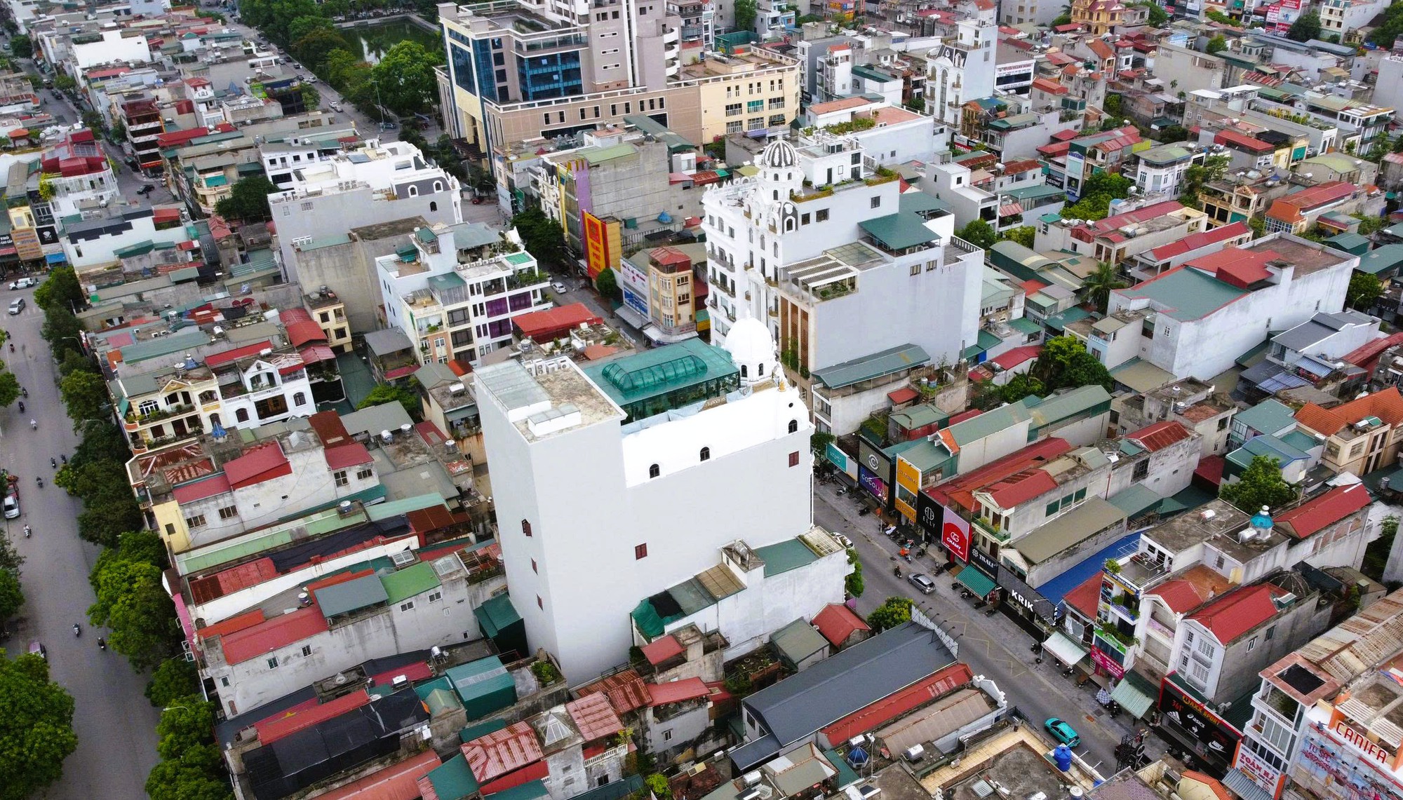 Căn nhà của Tuấn "thần đèn" nổi bật giữa con phố đắt đỏ nhất TP Thanh Hóa- Ảnh 5.