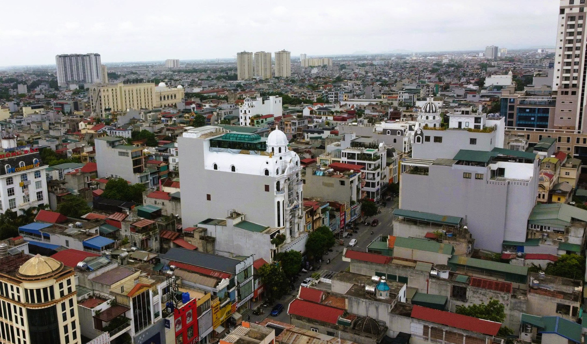 Căn nhà của Tuấn "thần đèn" nổi bật giữa con phố đắt đỏ nhất TP Thanh Hóa- Ảnh 9.