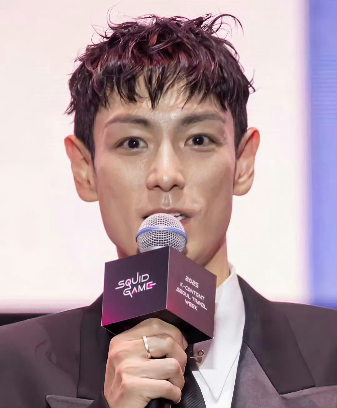 Sốc nặng với “gương mặt ma cà rồng” đáng sợ của T.O.P (BIGBANG), huyền thoại visual xứ Hàn sao lại ra nông nỗi này?- Ảnh 6.