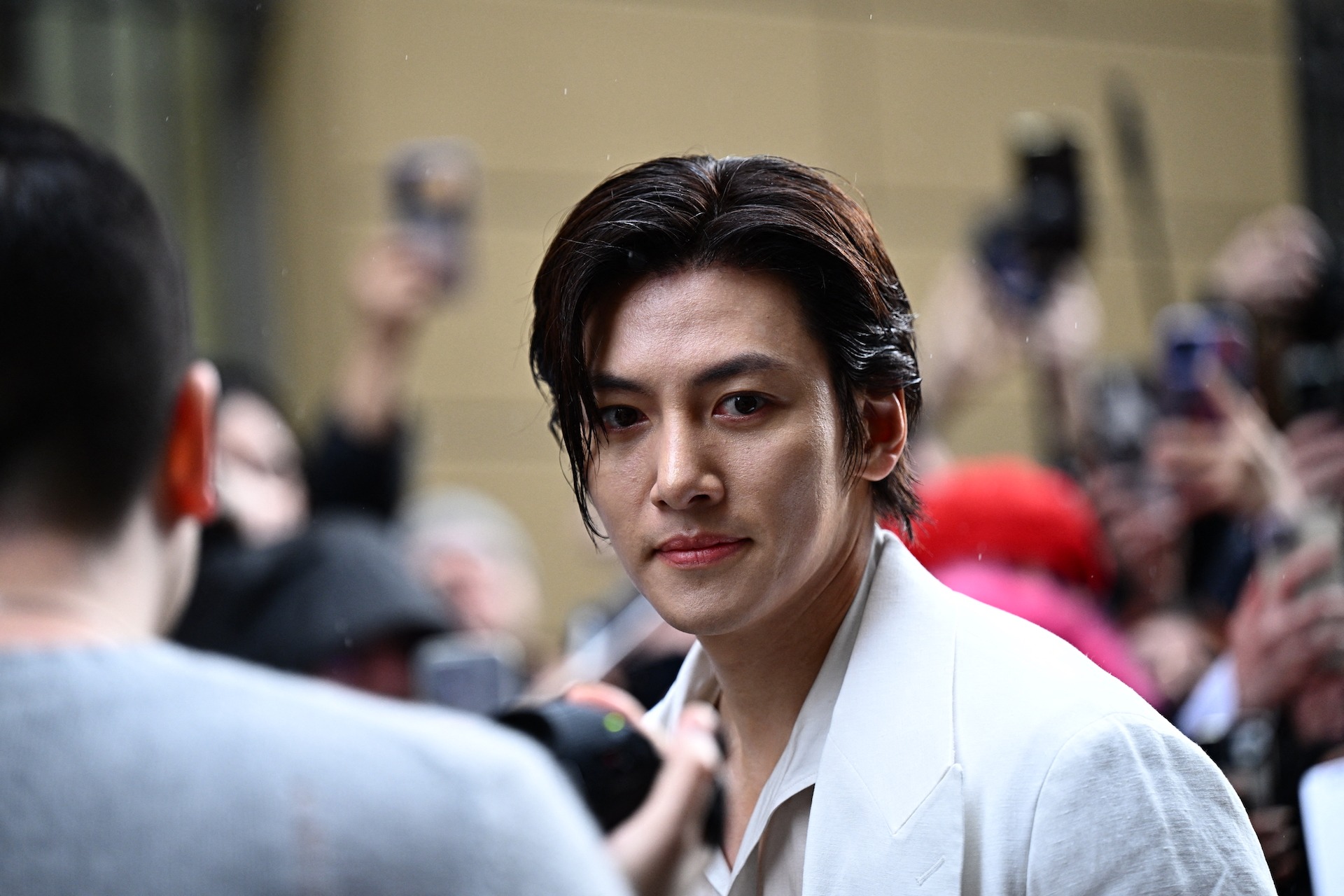 Ji Chang Wook lại hủy lịch trình tại Việt Nam, viết tâm thư trên Facebook 3,4 triệu follow- Ảnh 6. Ji Chang Wook lại hủy lịch trình tại Việt Nam, viết tâm thư trên Facebook 3,4 triệu follow- Ảnh 6.