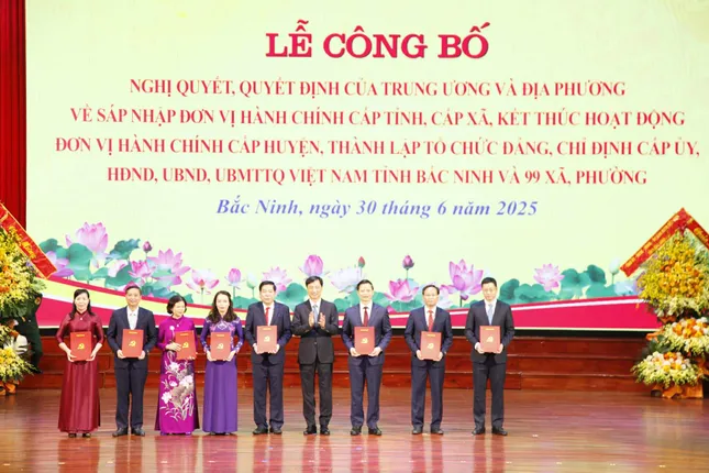 Công bố nhân sự lãnh đạo các tỉnh, thành mới sau sáp nhập- Ảnh 23. Công bố nhân sự lãnh đạo các tỉnh, thành mới sau sáp nhập- Ảnh 23.