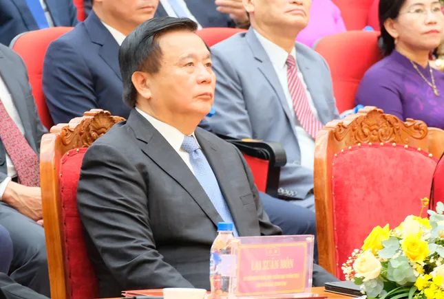 Công bố Bí thư, Chủ tịch UBND các tỉnh, thành phố mới sau sáp nhập- Ảnh 32.