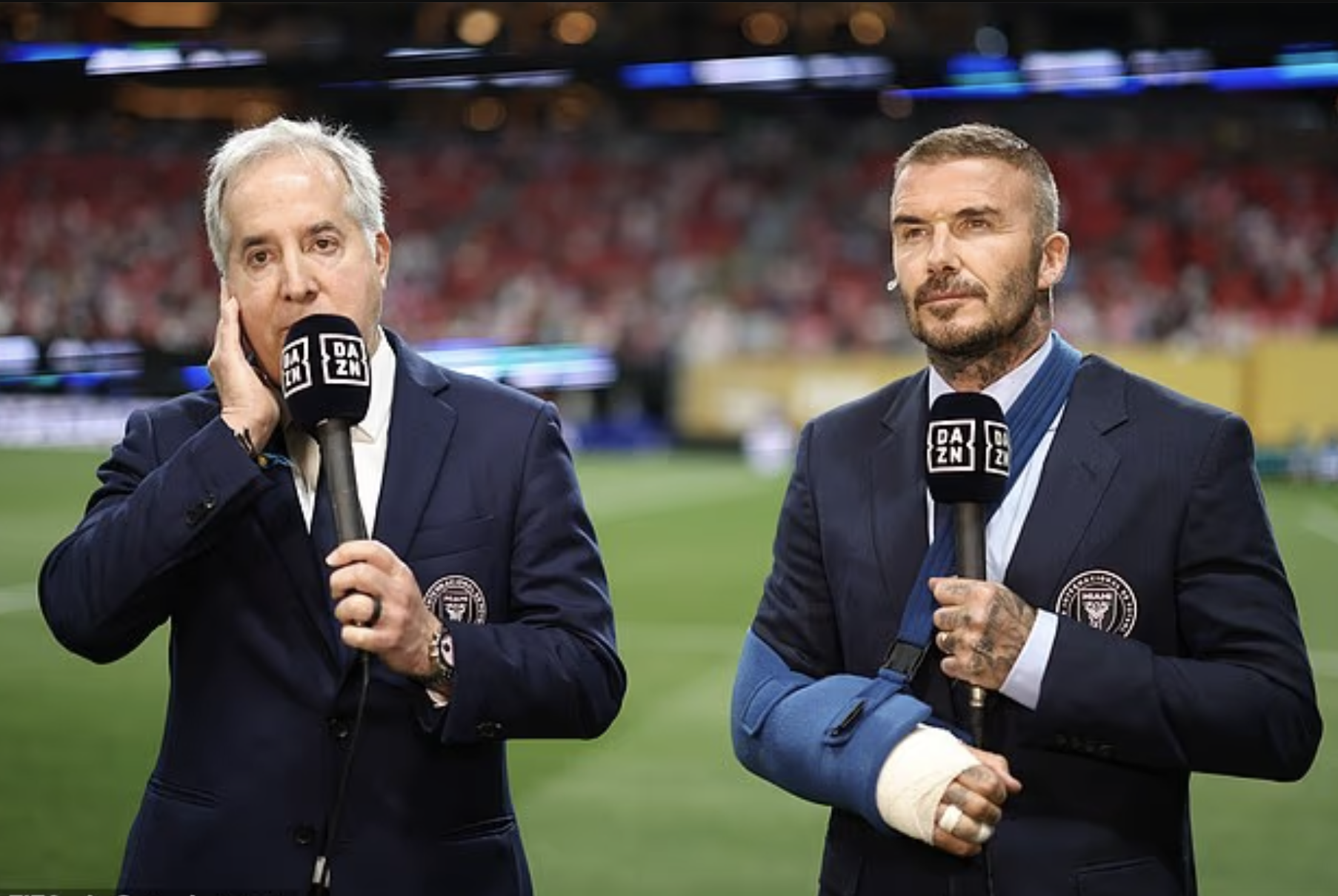 "Thương binh" David Beckham đến sân cổ vũ Inter Miami và Messi- Ảnh 4.