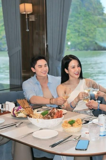 Chị Đẹp bốc lửa và bạn trai kém 11 tuổi bị soi đi du lịch chung- Ảnh 6.