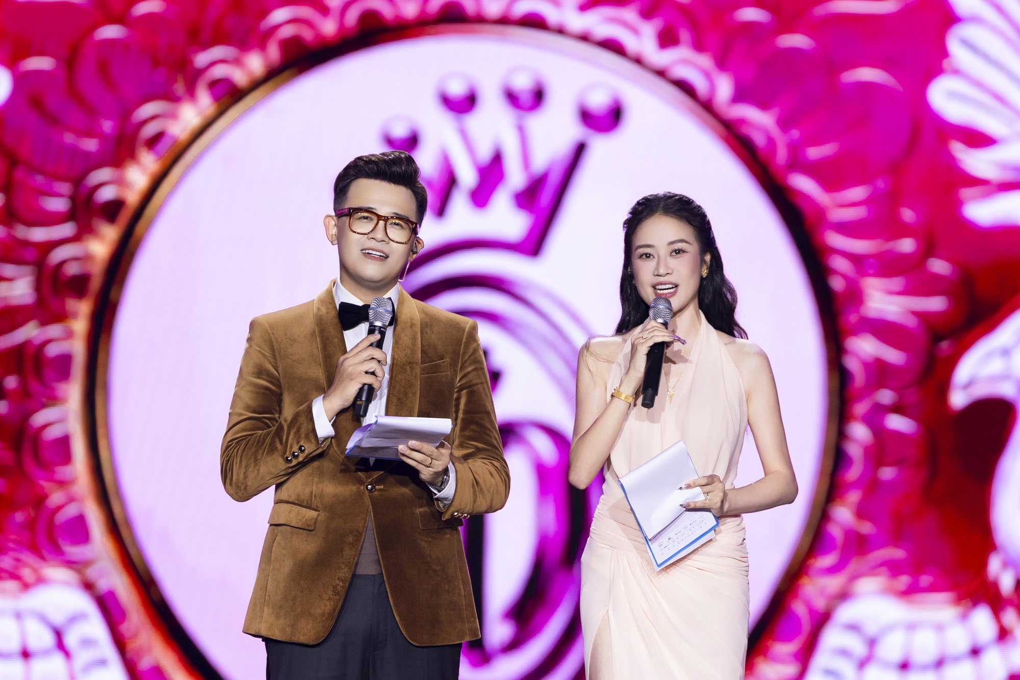 MC Đức Bảo ghi dấu ấn tại hai sân khấu sắc đẹp lớn nhất chỉ trong một tuần- Ảnh 3.