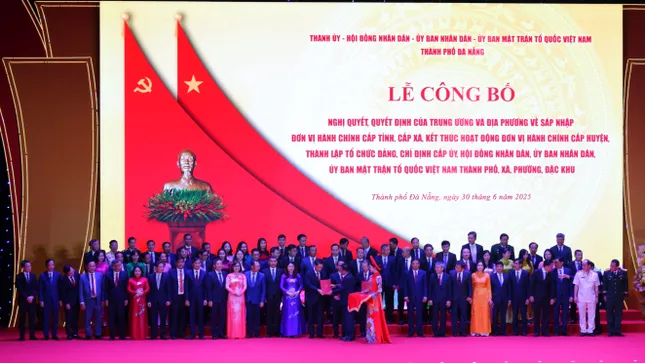 Công bố nhân sự lãnh đạo các tỉnh, thành mới sau sáp nhập- Ảnh 29. Công bố nhân sự lãnh đạo các tỉnh, thành mới sau sáp nhập- Ảnh 29.