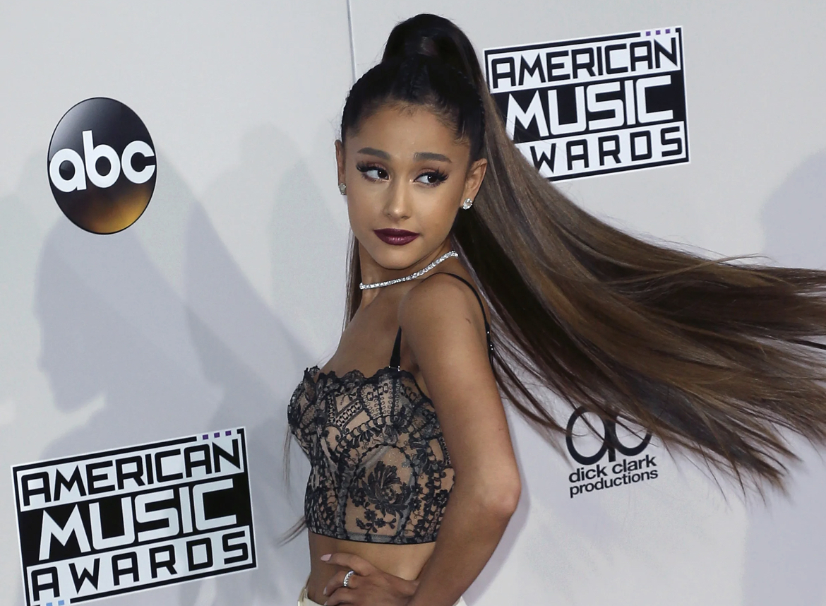 Ngoại hình gây sốc của Ariana Grande- Ảnh 8.