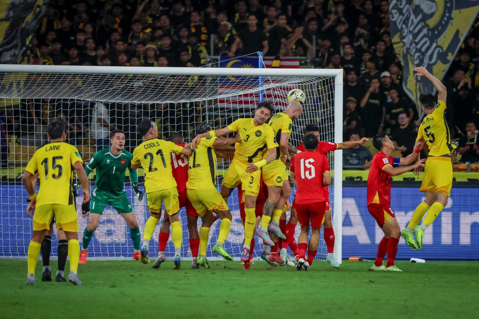 Rộ tin FIFA cấm tuyển Malaysia thi đấu quốc tế, huỷ kết quả trận gặp tuyển Việt Nam- Ảnh 1.