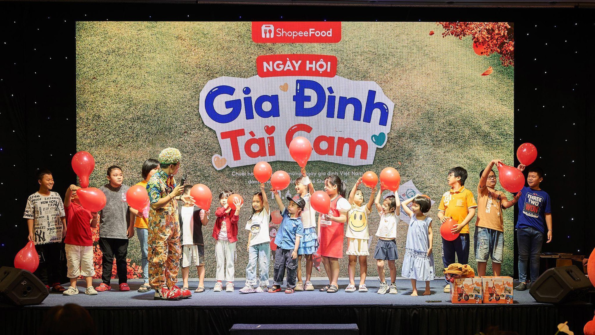 Hàng trăm thành viên gia đình bác tài hội tụ tại “Gia đình Tài Cam”: Một ngày để sẻ chia, gắn kết và tự hào- Ảnh 3.